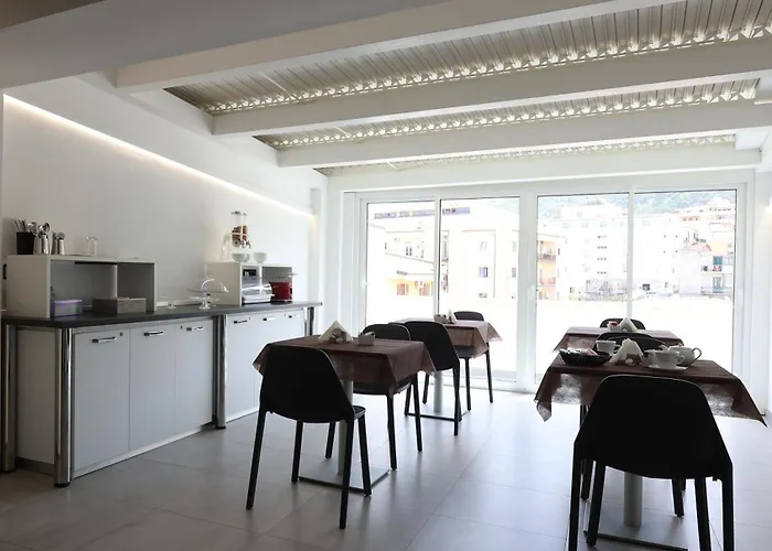 Sunlight 特罗佩阿