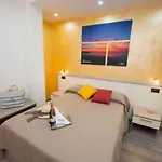 Sunlight Bed & Breakfast 4*