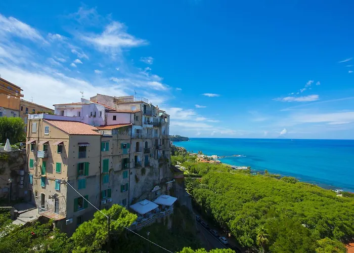 Sunlight Bed & Breakfast 4*